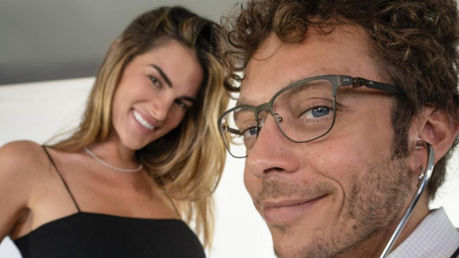 Valentino Rossi dan Francesca Sofia Novello