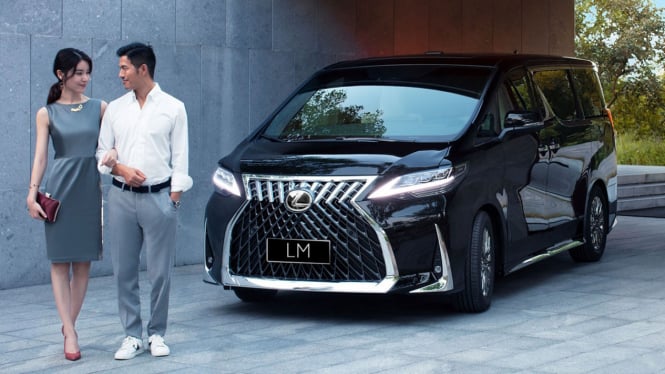 Lexus LM 350