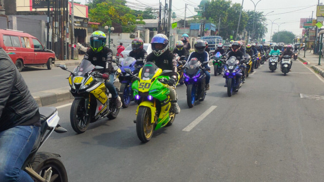 Pengendara motor fairing