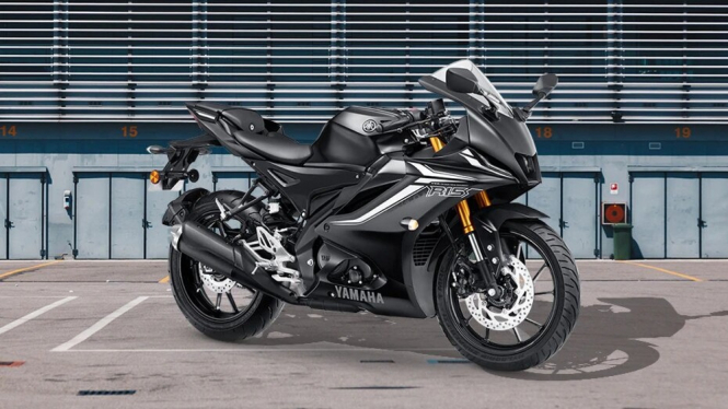 Yamaha R15 V4