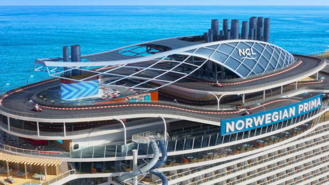 Kapal pesiar yang dilengkapi dengan arena balap gokart