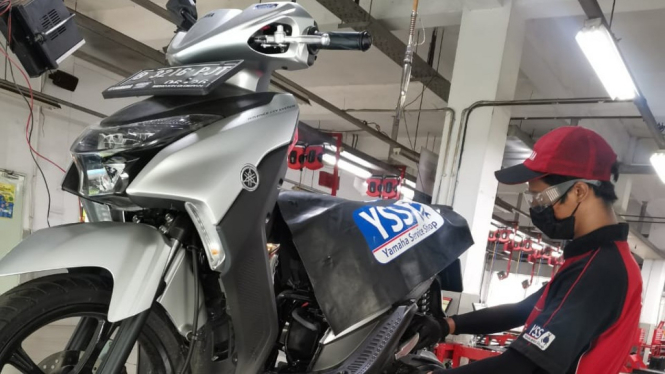 Servis motor Yamaha di bengkel resmi