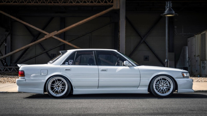 Modifikasi mobil Toyota Cressida 1989.