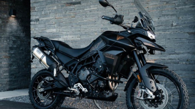 Triumph Tiger 900 Edisi James Bond