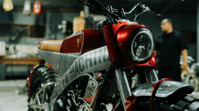 Yamaha XSR 155 Deus