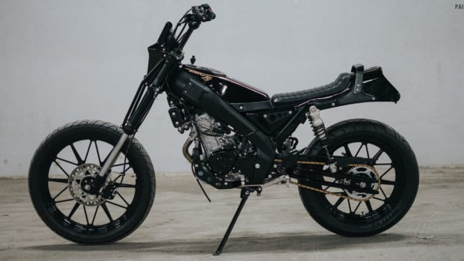 Yamaha XSR 155 dari Kedux Garage