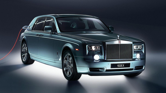 Mobil listrik Rolls-Royce, masa sultan enggak isi bensin