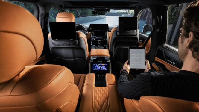 Interior Lexus LX 600