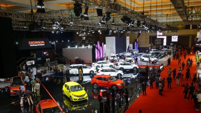 Ilustrasi Pameran Otomotif, GIIAS.