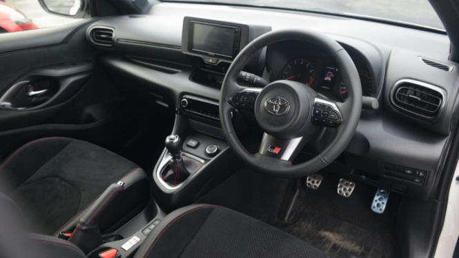 Interior Toyota GR Yaris