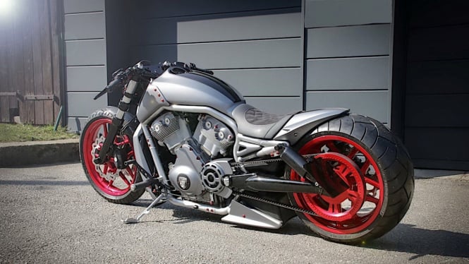 Modifikasi motor Harley-Davidson V-Rod