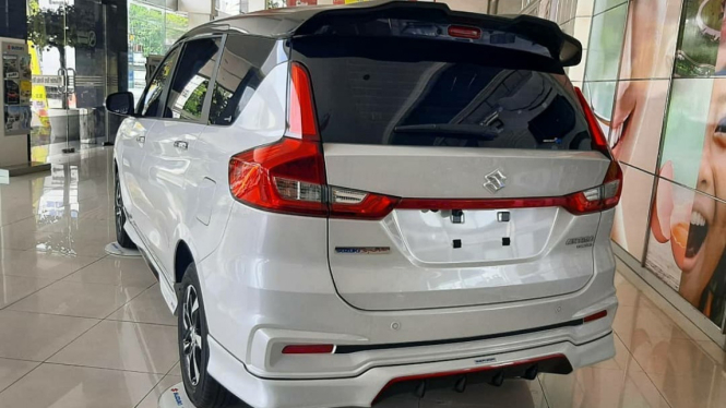 Suzuki Ertiga Edisi Spesial yang hadir di GIIAS