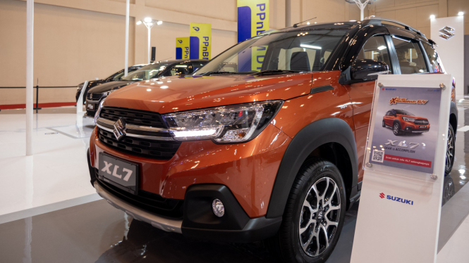 Cuci Gudang Akhir Tahun Bawa Pulang Mobil Suzuki Cuma Modal Segini