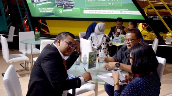 Astra Financial dan Logistic.