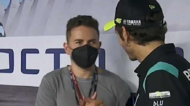Jorge Lorenzo dan Valentino Rossi.