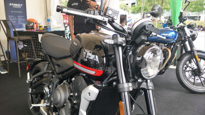 Triumph Trident