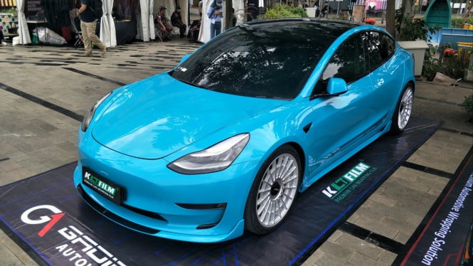 Modifikasi Tesla Model 3