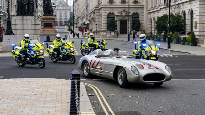 Mercedes-Benz 300 SLR