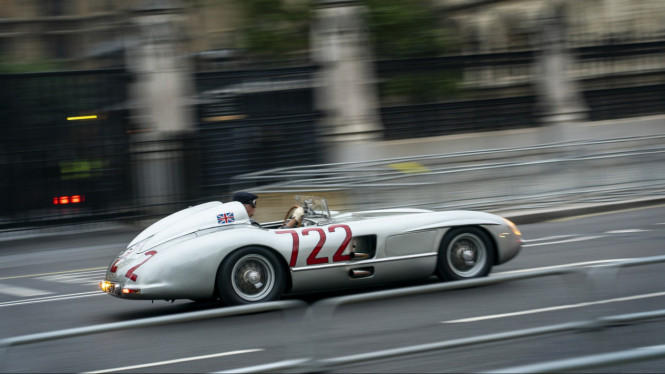 Mercedes-Benz 300 SLR