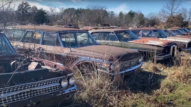 Tempat penimbunan mobil klasik