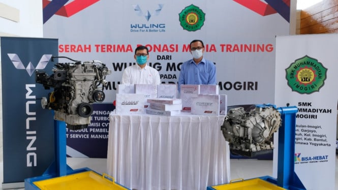 Mesin mobil Wuling untuk prakter anak SMK