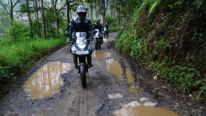 Test Ride Honda CB150X