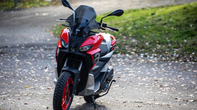 Aprilia SR GT