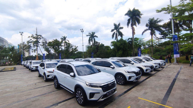 Honda BR-V Terbaru Dikirim ke Konsumen. Foto: Farhan Nurhuda.