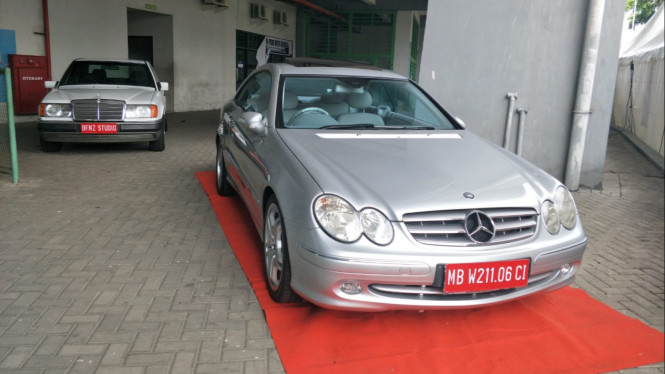 Komunitas Mercedes-Benz W211