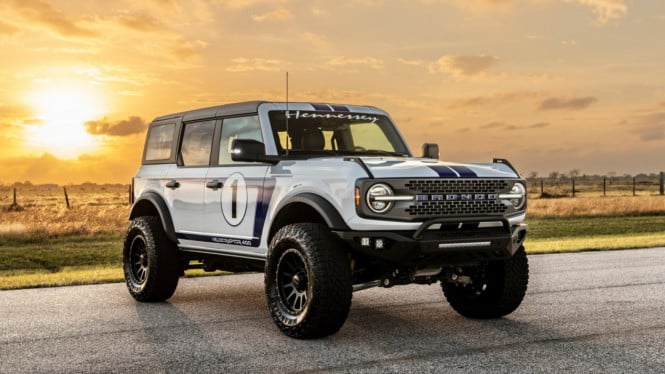 Ford Bronco Velociraptor karya Hennessey