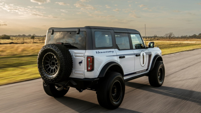 Ford Bronco Velociraptor karya Hennessey