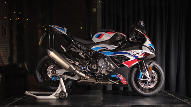 BMW M 1000 RR