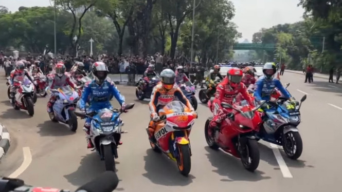 Parade pembalap MotoGP di Jakarta