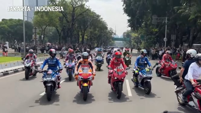 Parade pembalap MotoGP di Jakarta