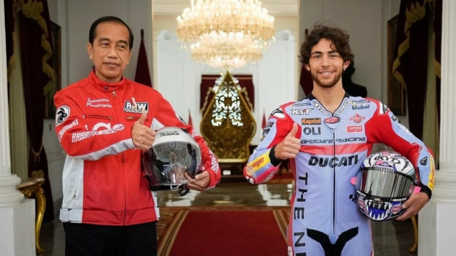 Pembalap Gresini Bersama Presiden Jokowi