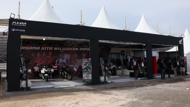 Booth AHM di Sirkuit Mandalika