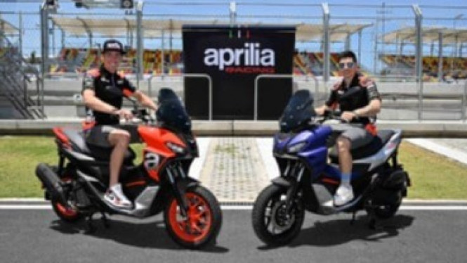 Aprilia SR-GT 200
