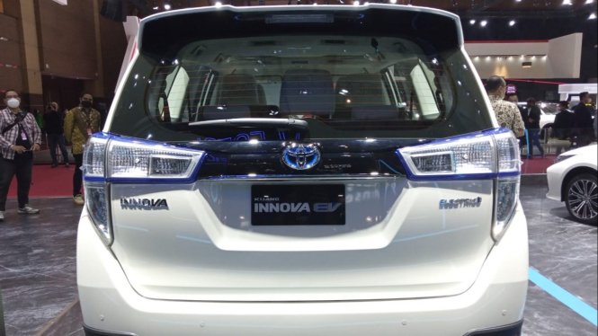 Kijang Innova EV