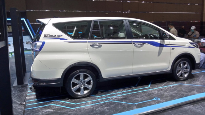 Toyota Kijang Innova EV di IIMS