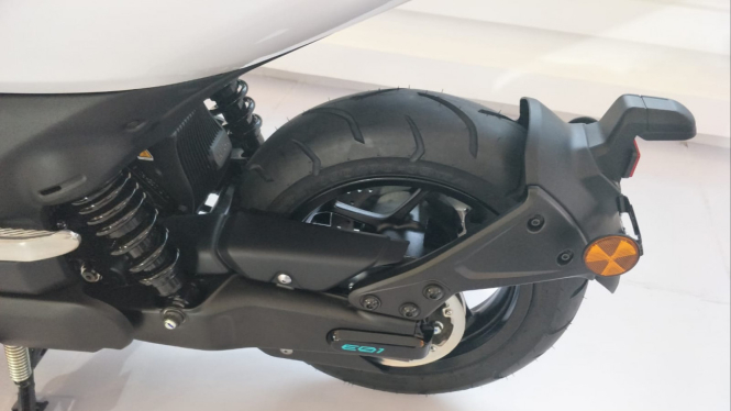Motor listrik Yamaha E01
