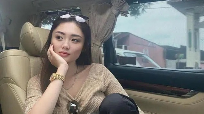 Pacar Indra Kenz, Vanessa Khong