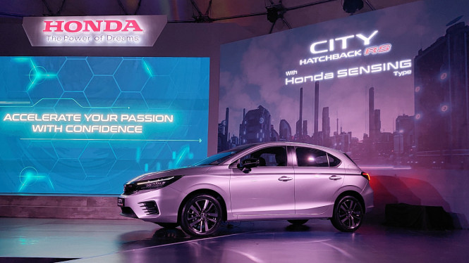 Honda City Hatchback RS with Honda Sensing