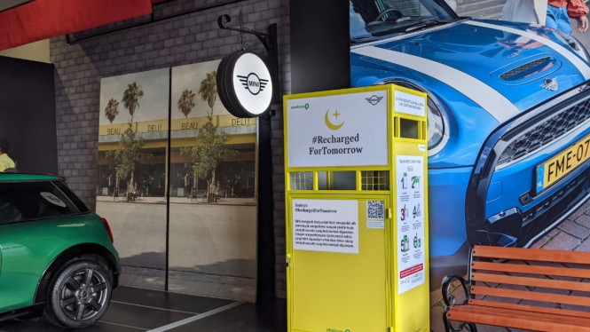 Program buang sampah di diler Mini