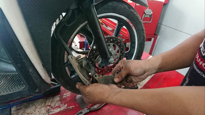Rem cakram motor