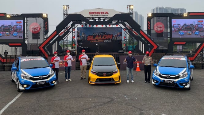 Kompetisi slalom Honda Brio