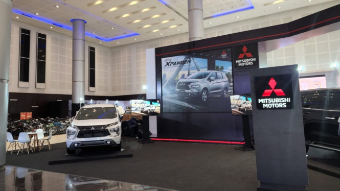 Booth Mitsubishi Motors di IIMS Surabaya 2022