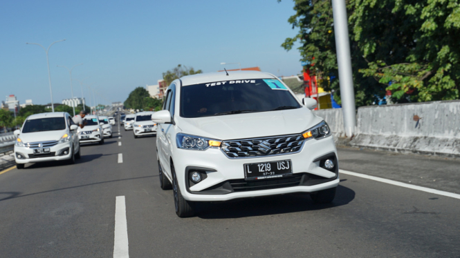 Test Drive Suzuki Ertiga Hybrid