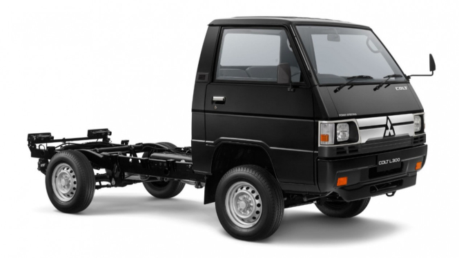 Mitsubishi New Colt L300