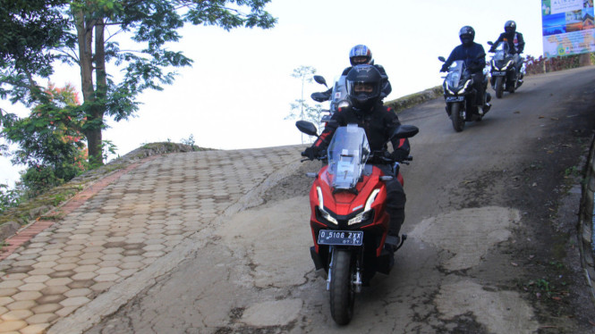 Test ride Honda ADV 160