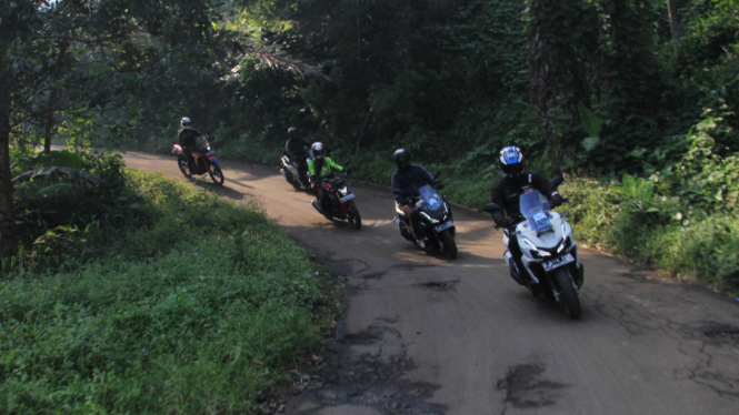 Test ride Honda ADV 160